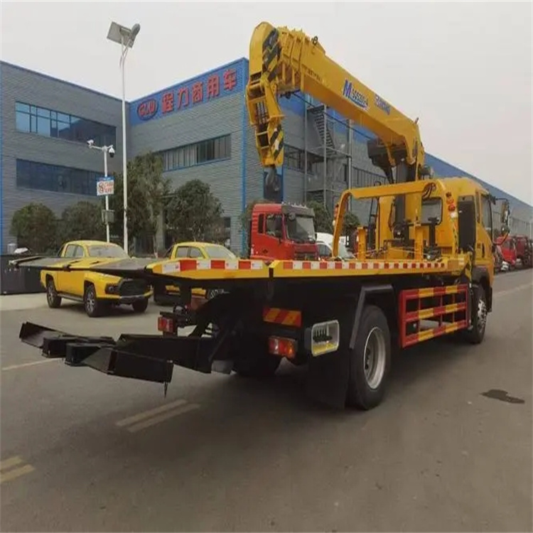 阜城县附近小随车吊出租电话，轻松解决搬运烦恼