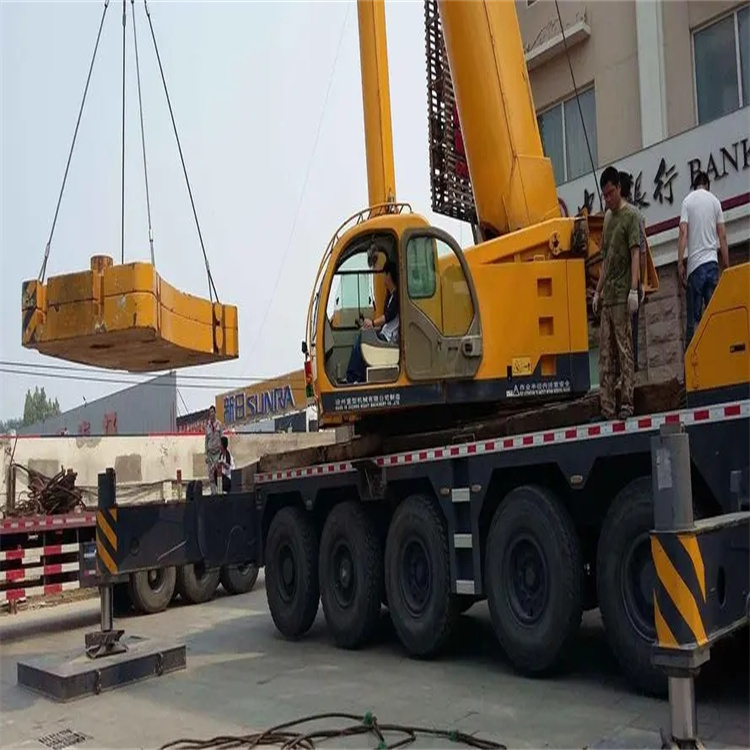 阜城县当地吊车出租|机器吊装|75吨|工厂搬迁服务